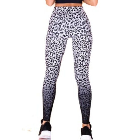💗DLK | Yoga Legging B&W Animal Print - Picture 3 of 8